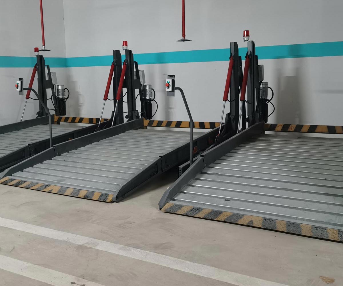 上下升降機械停車設備租賃.jpg
