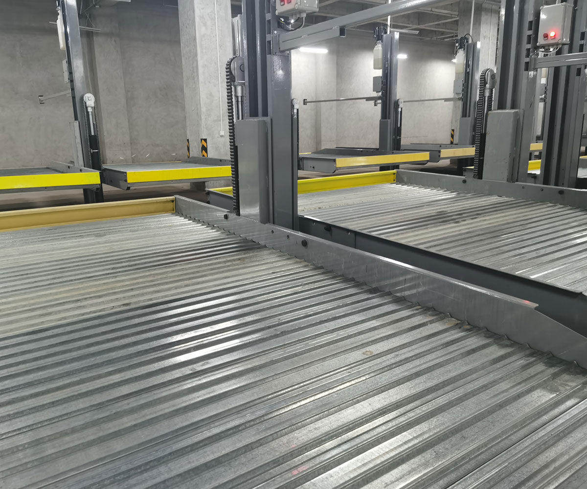 三層升降橫移立體停車場廠家.jpg