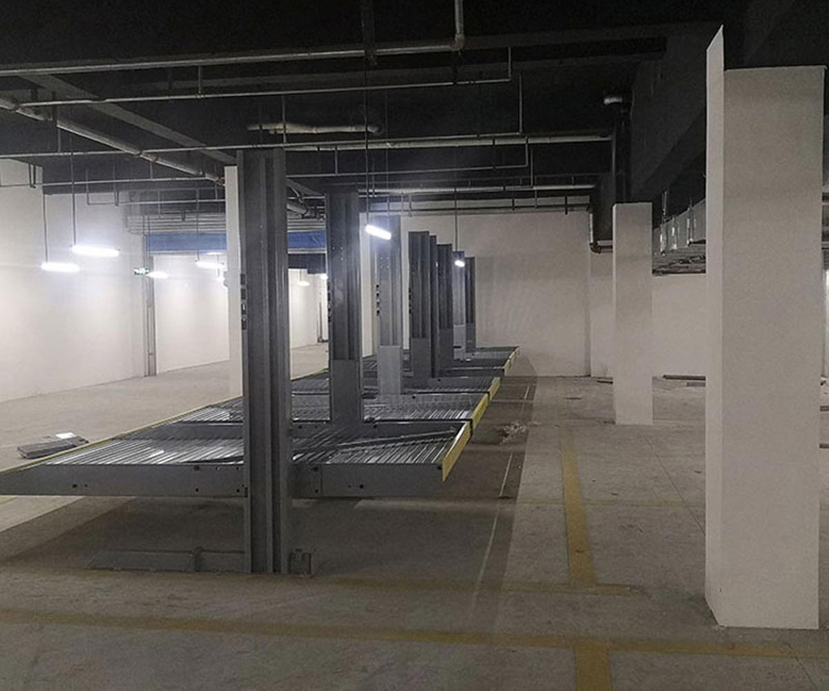 三層升降橫移式機械式立體停車設備租賃.jpg